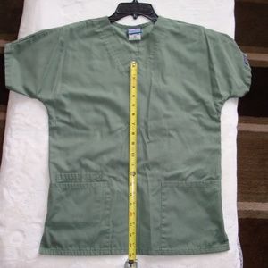 Cherokee Scrub Top Size XS